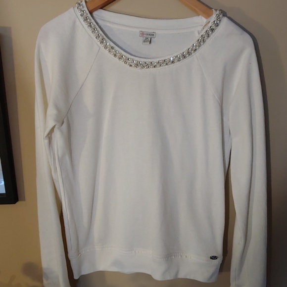 ⛱3/$20 Guess Sweater Collar Embellishments - Picture 2 of 5